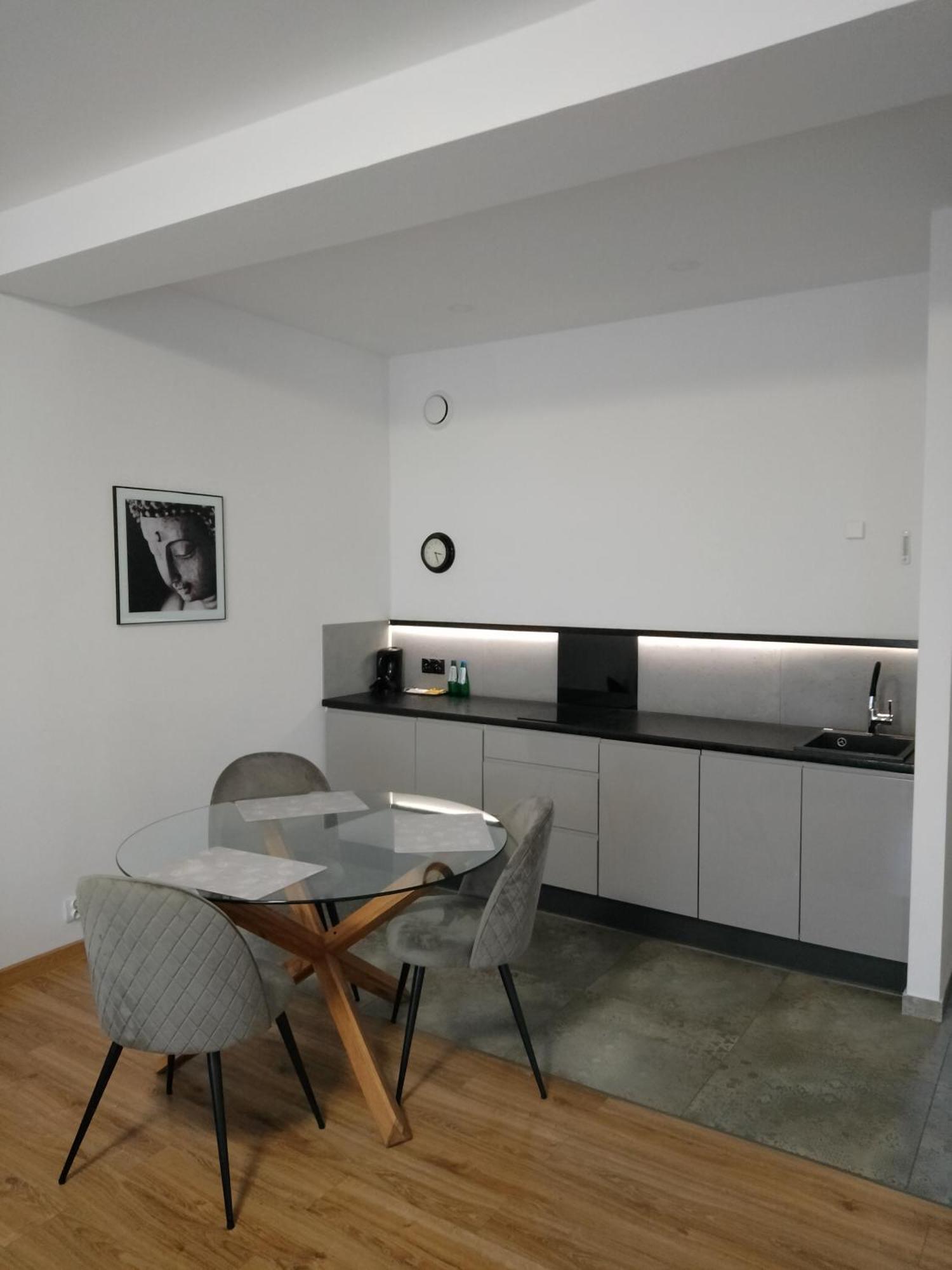 Apartamenty Lawendowy Zakatek 5 أوبولي المظهر الخارجي الصورة